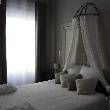 Bed & Breakfast D'hotes Les Epicuriens 4*