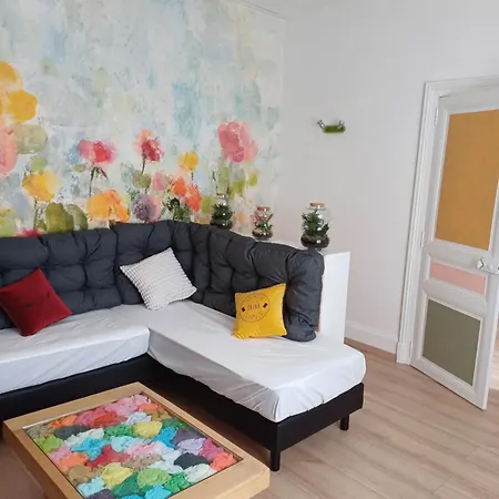 D'hotes Les Epicuriens Bed & Breakfast *