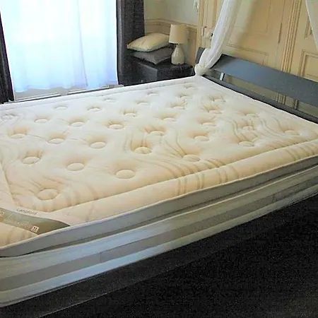 D'hotes Les Epicuriens Oda ve Kahvaltı Épernay