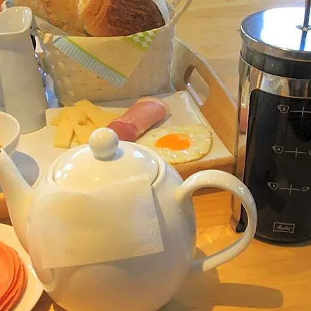 Oda ve Kahvaltı D'hotes Les Epicuriens