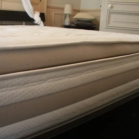 D'hotes Les Epicuriens Nocleg ze śniadaniem Épernay